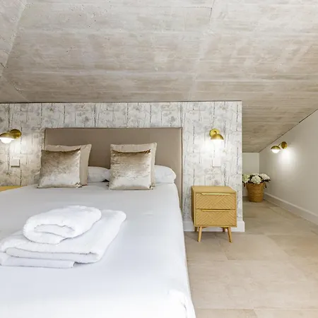 Plaza Del Siglo & Boutique By Caleta Homes * Málaga