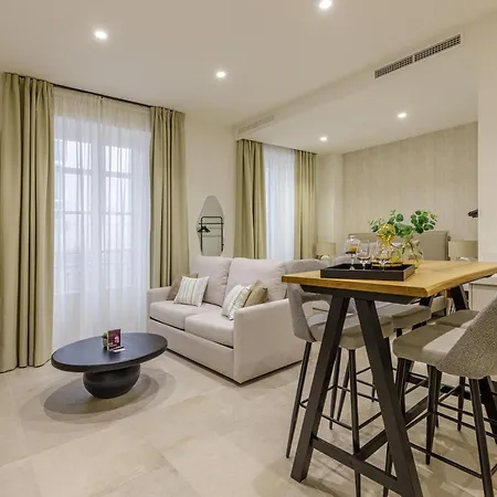 Plaza Del Siglo & Boutique By Caleta Homes * Málaga
